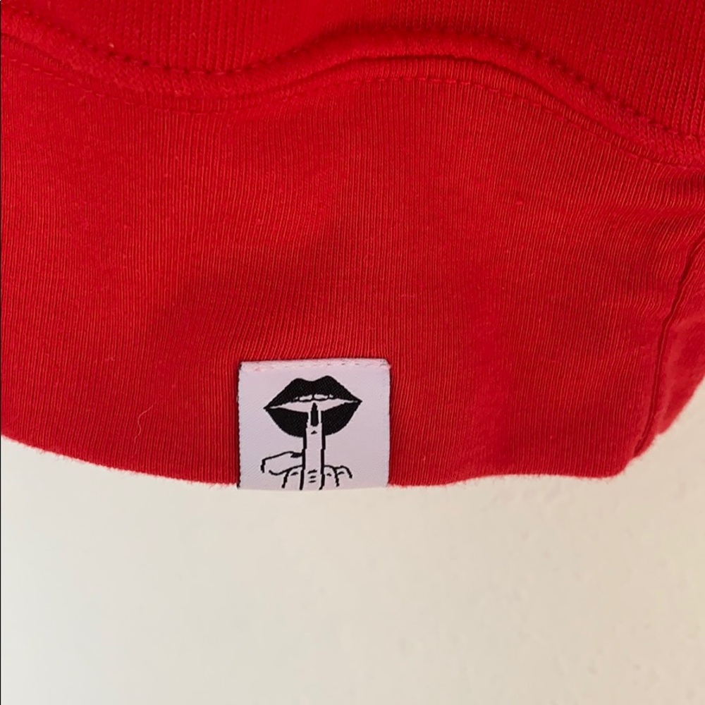 Red sweatshirt - Picture 3 of 5